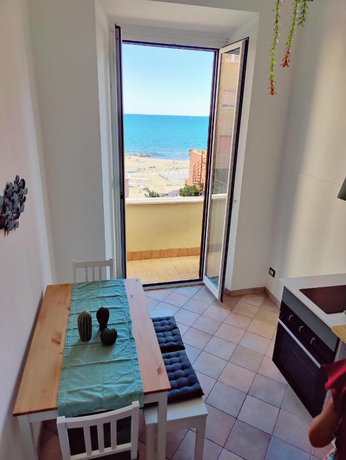 Appartement Bellavista, Il Tuo Soggiorno Vista Mare! à Nettuno Extérieur photo